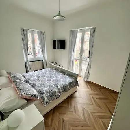 Casa Sassari - Vicino Porta Susa F.s. Apartmán